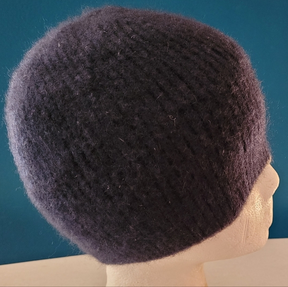Saks Fifth Avenue 100% Cashmere Blue Beanie Soft Hat - Picture 2 of 10